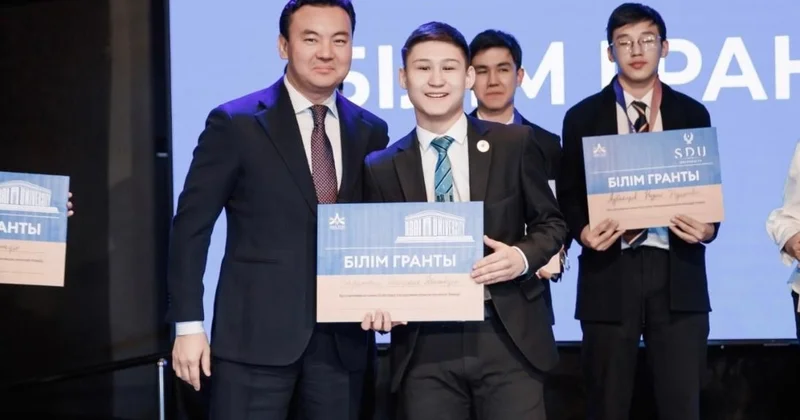 Победителей республиканской интеллектуальной олимпиады Ана тілі определили в Астане