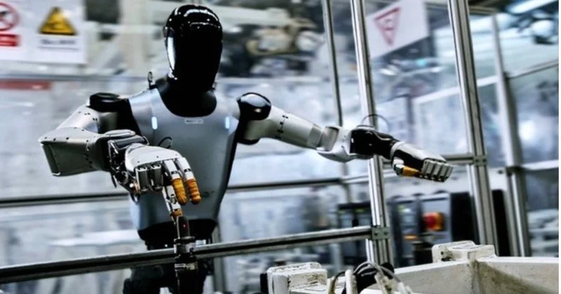 Қытайда гуманоид роботтар электромобиль құрастыру желісінде жұмыс істей бастады