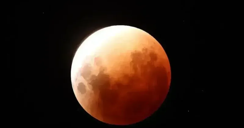 Почему полнолуние так много для нас значит и почему иногда Луна становится красной?