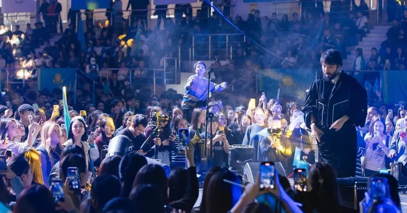 Атырауда Жаңа Конституция жарқын болашақ атты гала концерт өтті