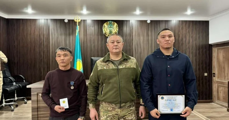 Таразда өрт кезінде адамдарды құтқарғандар марапатталды