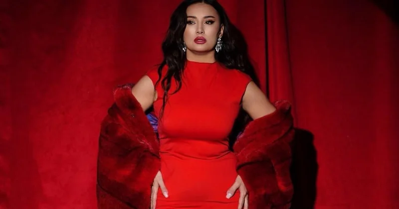 Сияла, как звезда : Мадина Садвакасова показала кадры с 70 летней мамой с концерта в Астане