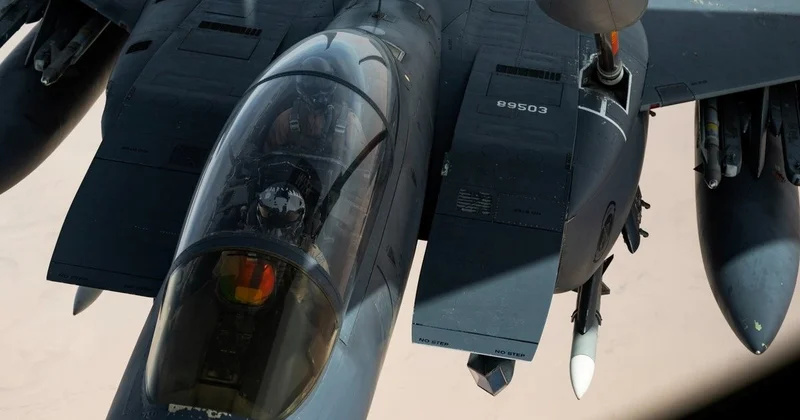 Иран АҚШ ұшағын атып түсіргенін мәлімдеді: ұшқышты іздеу жұмыстары жүріп жатыр