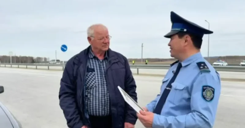 Образцовых водителей наградили прямо на трассе в Акмолинской области