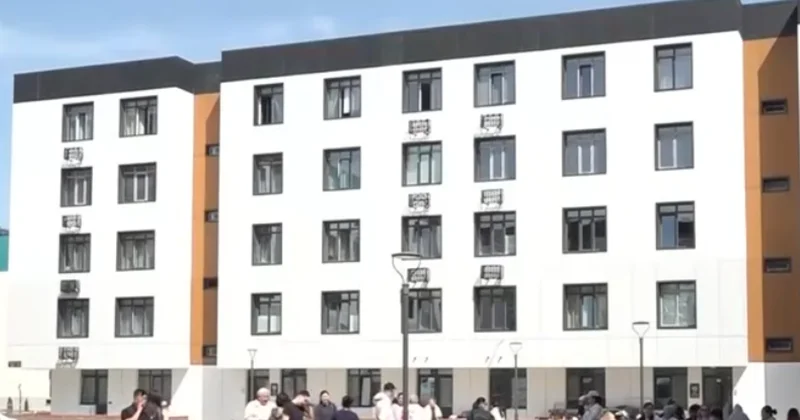 Комфорт плюс с плесенью: жители недовольны качеством нового ЖК в Алматы