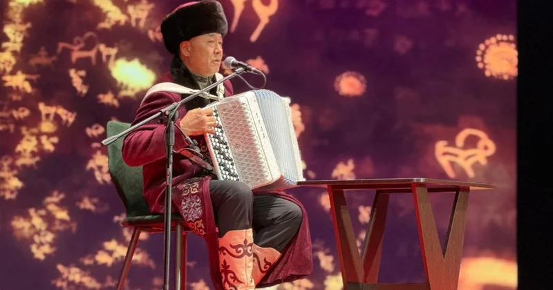 При поддержке партии AMANAT прошел республиканский командный айтыс