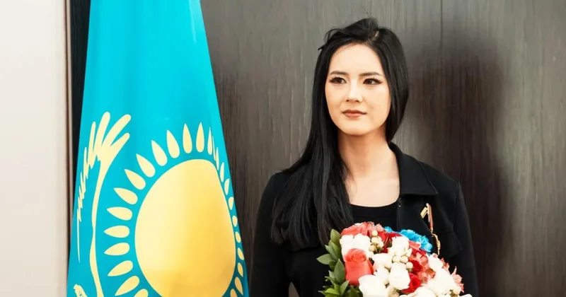 Китайский блогер миллионник награждена орденом Достық II степени