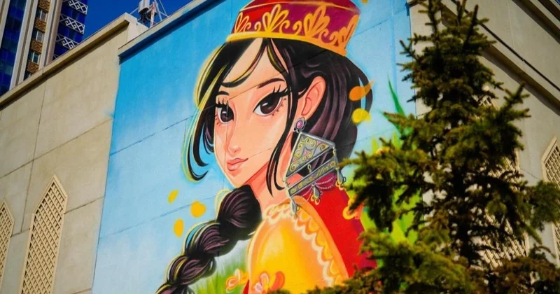 Елордадағы ғимараттардың бірінің қасбетіне жаңа мурал салынды