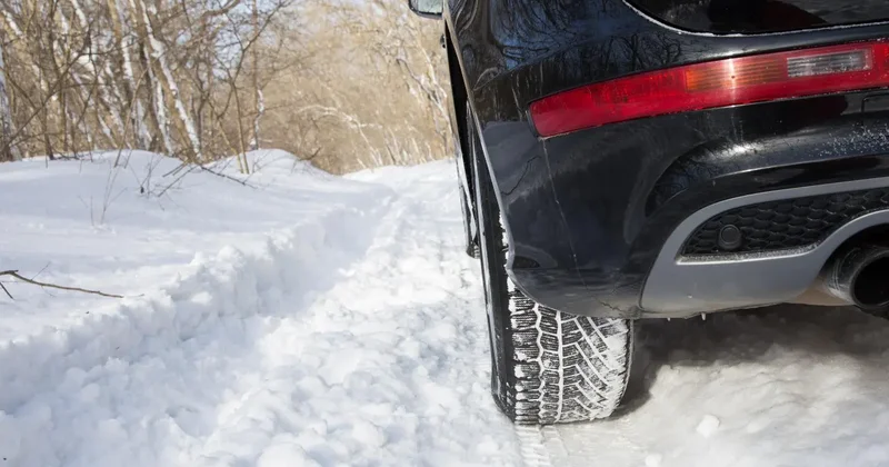 Два участка дорог закрыли в Костанайской области