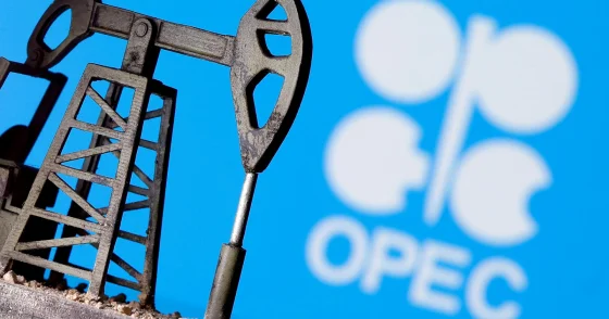 Страны ОПЕК+ увеличат добычу нефти в июне на 188 тысяч баррелей в сутки