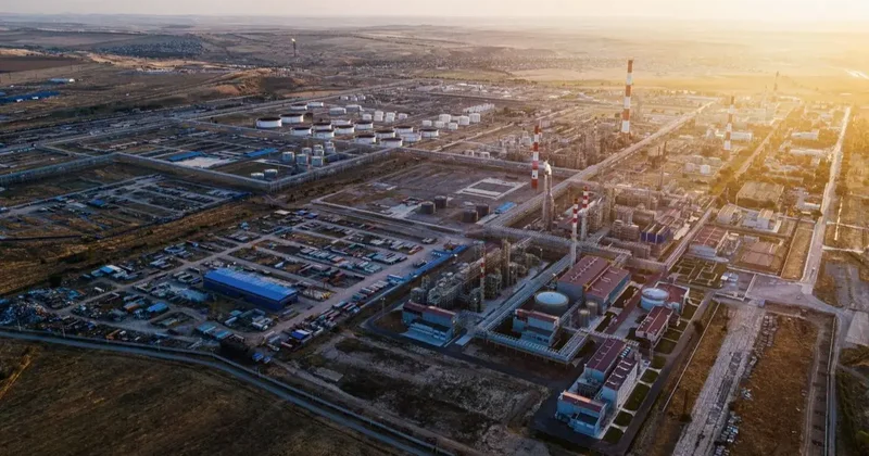 Шымкентский НПЗ возобновил переработку нефти после масштабного ремонта
