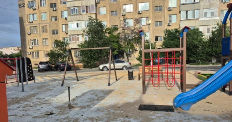 На реконструкцию детских площадок жалуются жители Актау