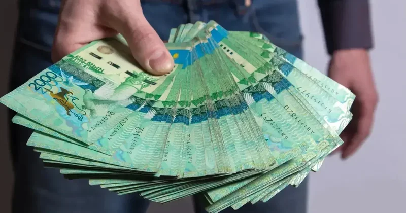 Осталось 20 дней, когда можно использовать одну из купюр тенге с голубями