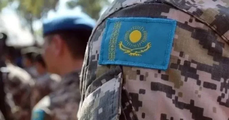 Қонаевта төртінші қабаттан құлаған әскери қызметші ауыр жарақат алды