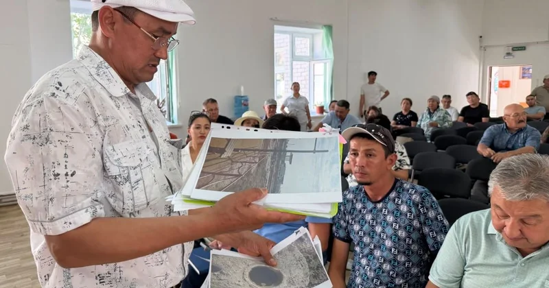 Мирас тұрғындары әкім Шәкір Кейкінге су басу, жолдар және автобус мәселелерін жеткізді