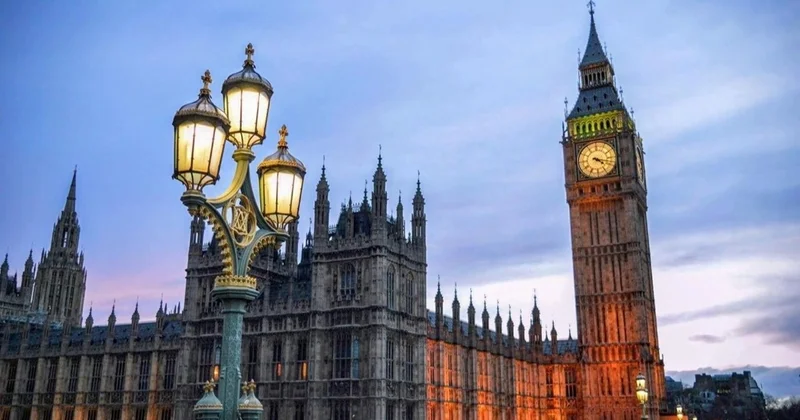 Алтын дәуірден кейін : Ұлыбритания Қытаймен қарым қатынасты жаңа деңгейге шығарудың жолын іздеп отыр