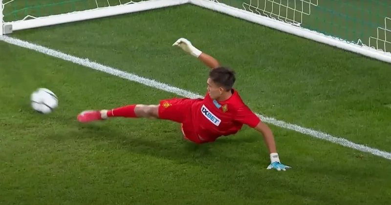 В сборной Казахстана объявили решение по Калмурза перед отбором на Евро 2026