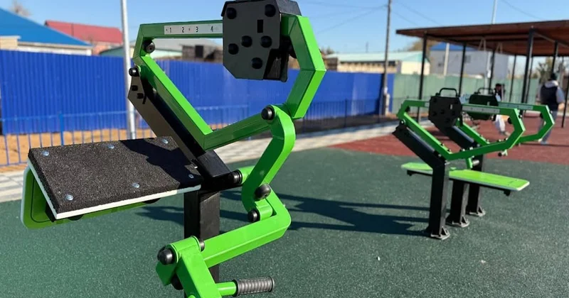 Мақатта жаңа балалар ойын алаңы ашылды