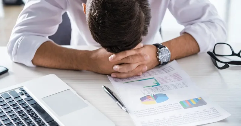 Индексы деловой активности и бизнес климата продолжают ухудшаться в Казахстане