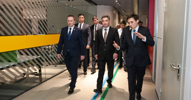 Қазақстан мен Беларусь премьер министрлері Astana Hub қа барды