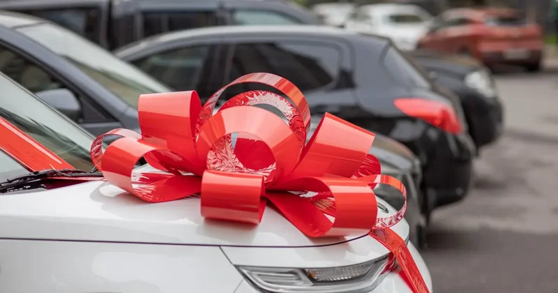 "Плохого в этом нет". О подаренных футболистам машинах высказались в КФФ