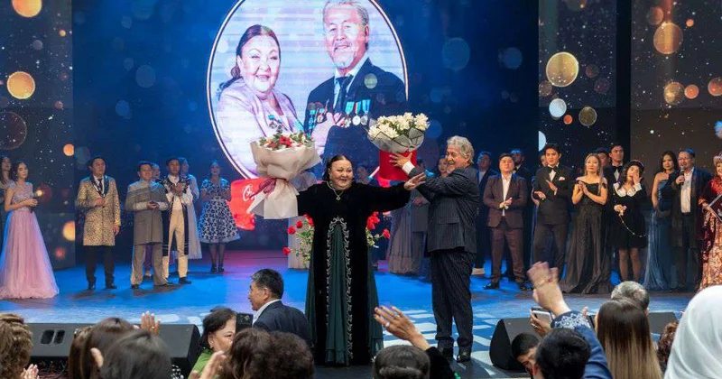 На сцене и в жизни вместе