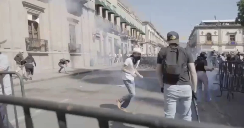 Мексикада билікке қарсы ереуіл күшейді