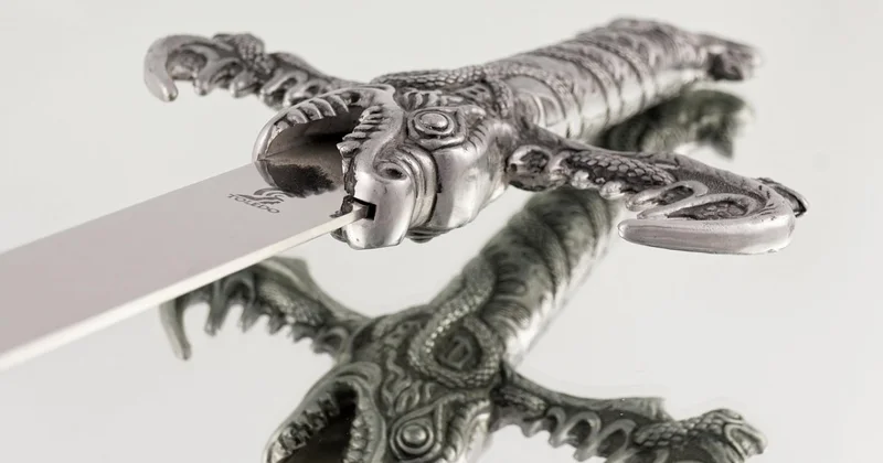 Самурайский меч Карима Масимова нашел нового владельца