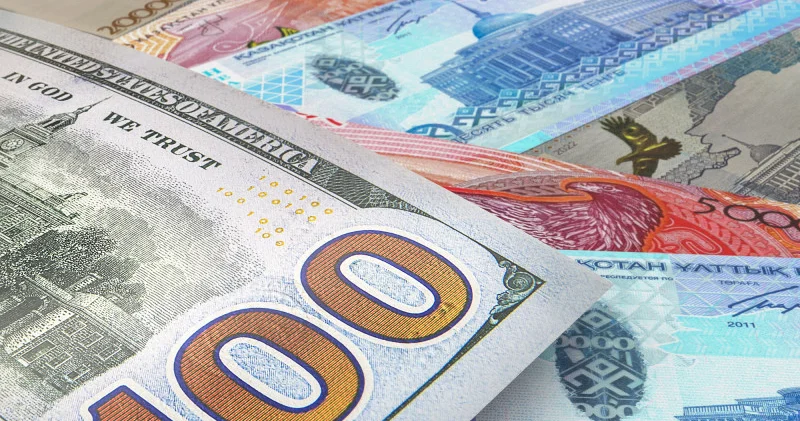 Қазақстандағы ақша айырбастау пункттерінде доллар бағамы күрт төмендеді