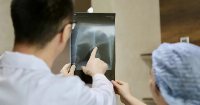 Ауруханалар лық толы: Астанада вирус өршіп тұрғаны рас па?