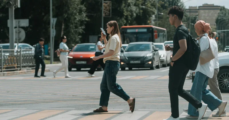 Семьи массово уезжают из Атырау в Астану из за загрязнения воздуха