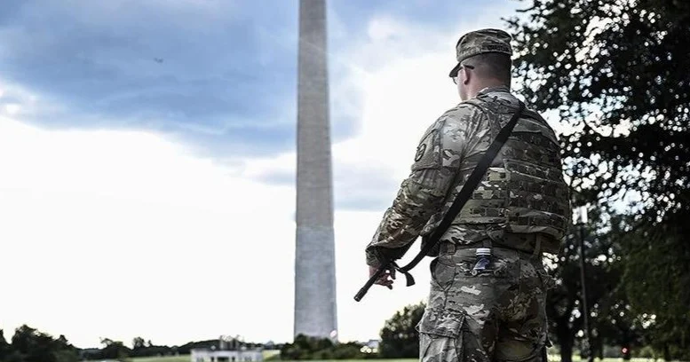Пентагон Вашингтондағы ұлттық гвардия сарбаздарын толық қаруландырды