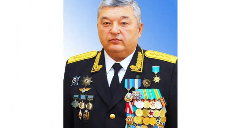 Армия генералының алты қыры