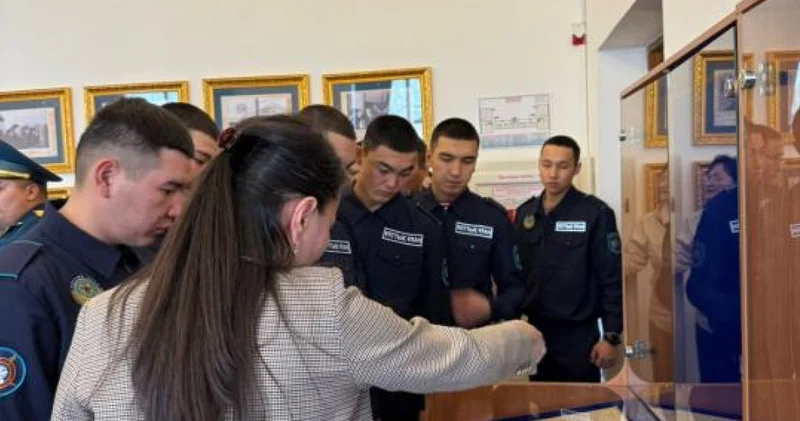 Алматыда Бауыржан Момышұлының өмірі мен қызметіне қатысты түпнұсқа құжаттар көрсетілді