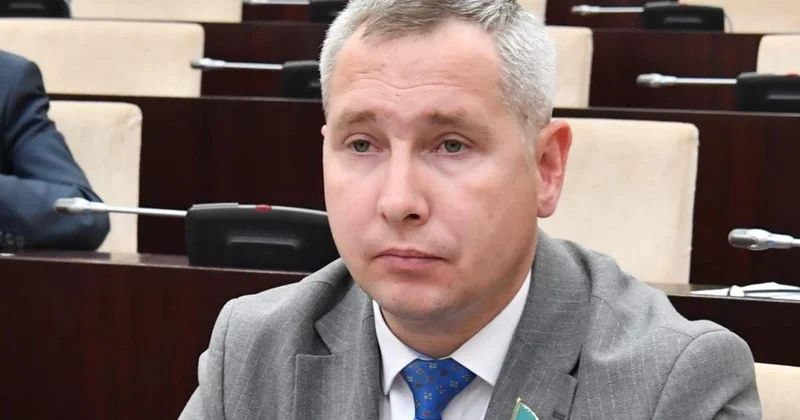 Қарызға батқан жастар көбейіп бара жатыр Геннадий Шиповских