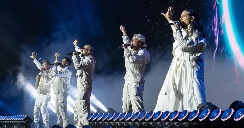 Нацбанк: Концерты Дженнифер Лопес и Backstreet Boys повлияли на доходы общепита в Казахстане