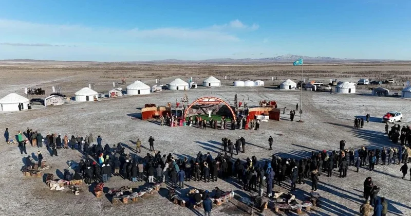 Жидебайдағы саятшылық сайысы