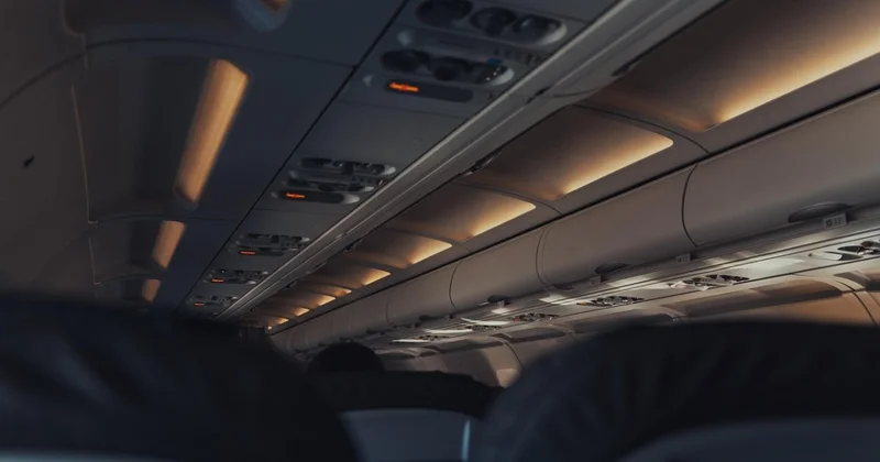 У самолета Москва Пхукет вспыхнул двигатель в воздухе