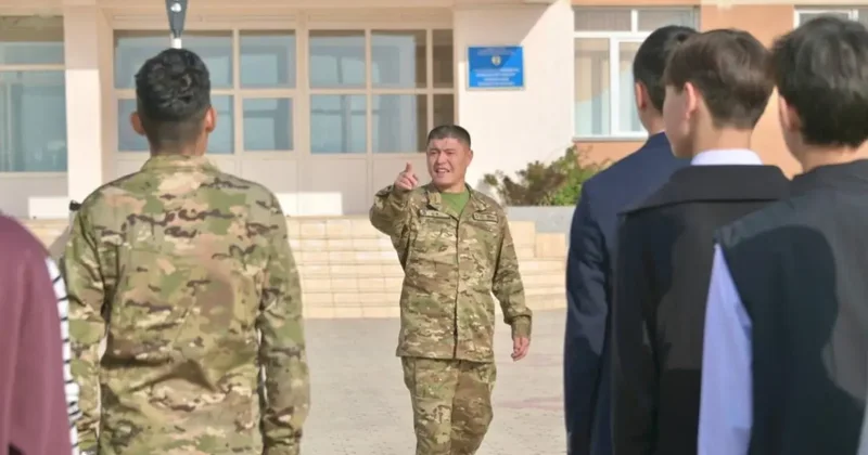 "Возвращаем настоящее содержание". НВП в школах Казахстана будут изучать иначе