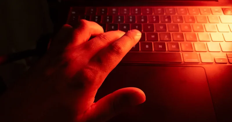 Казахстан ужесточит надзор над инфоцыганами в соцсетях