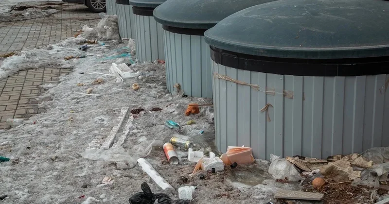 В Шымкенте школьник убил женщину и выбросил тело на мусорку