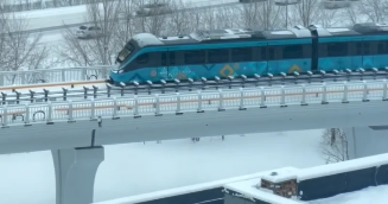 Проезд LRT произвел впечатление на жителей столицы (ВИДЕО)
