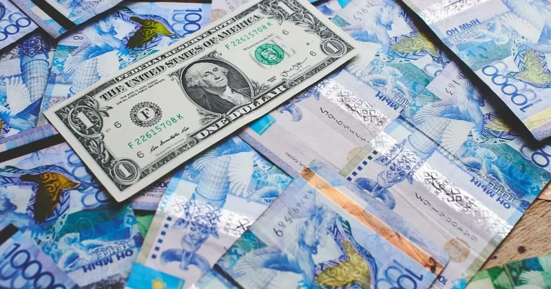 Курс доллара резко вырос к тенге по итогам первых биржевых торгов 2026 года