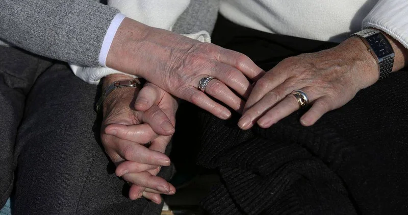 Нұрғали атамыздан асып түсті : Алматыда 85 жастағы қария шаңырақ көтерді (ВИДЕО)