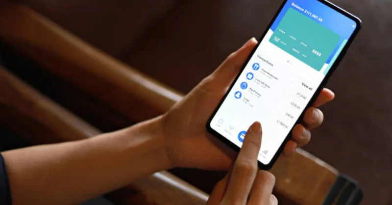 Halyk Bank пен Отбасы банк қосымшалары неге ашылмай тұр?