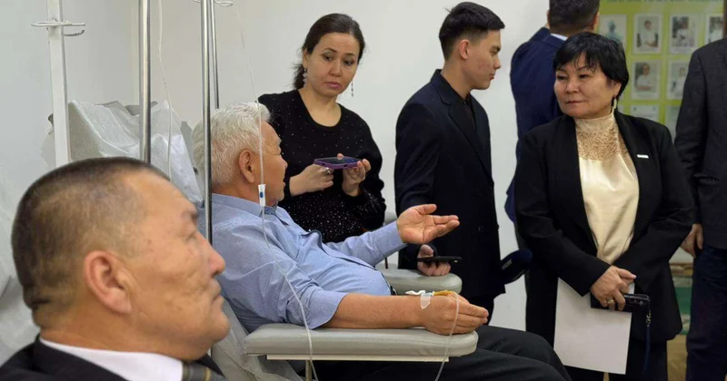 Депутаты посетили госпиталь для ветеранов в Астане