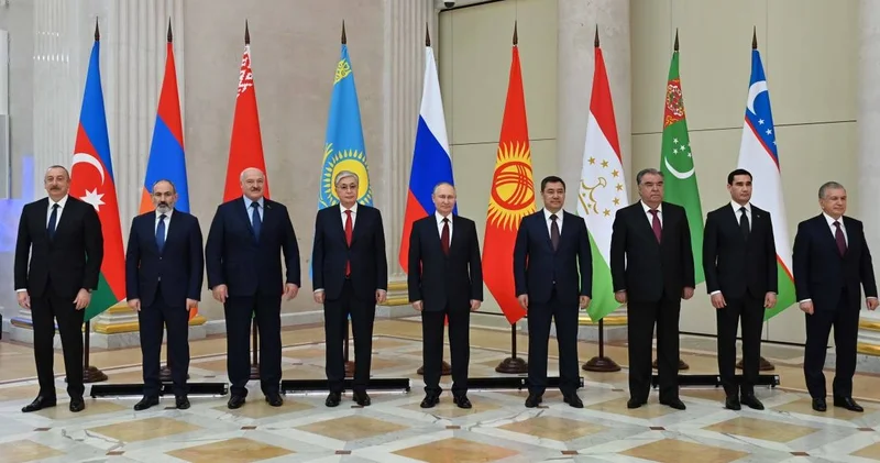 Путин дзюдошы, Жапаров футболшы, Лукашенко хоккейші : Тоқаев әріптестерінің немен айналысатынын айтты