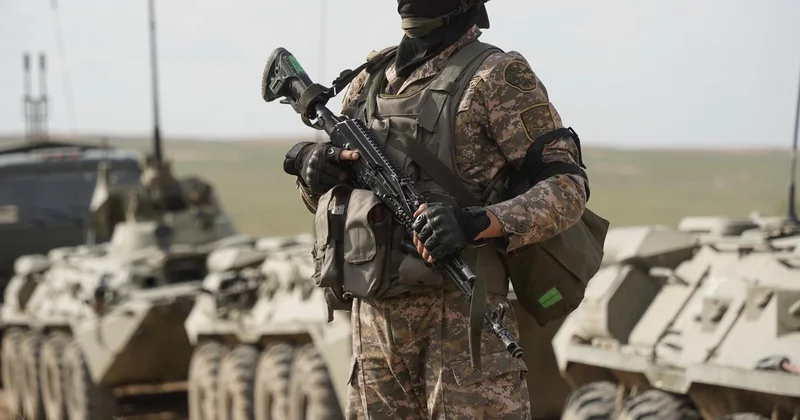 Недопустимо в мирное время : Токаев высказался о гибели казахстанских солдат в армии