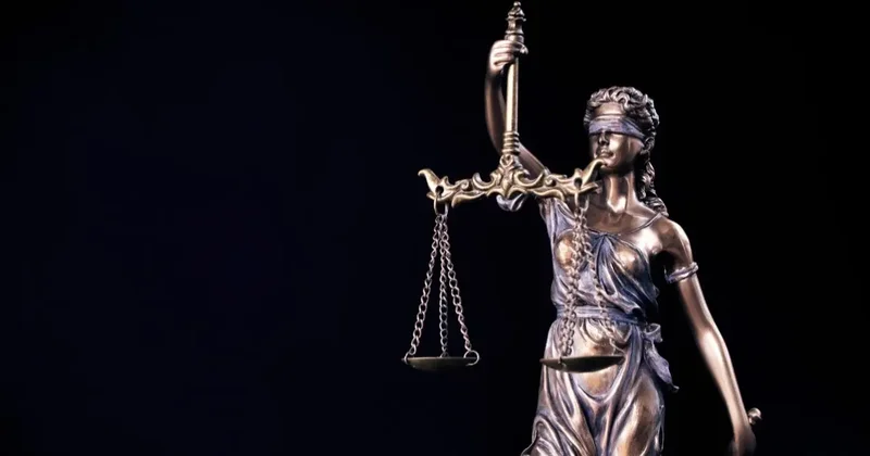 9 млрд тенге ущерба: экс сотрудников спецЦОНов двух областей осудили за незаконную регистрацию авто