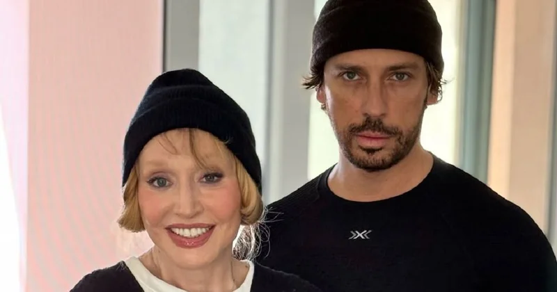 Он женат, расходимся : ставший интернет крашем Галкин показал фото с Пугачевой